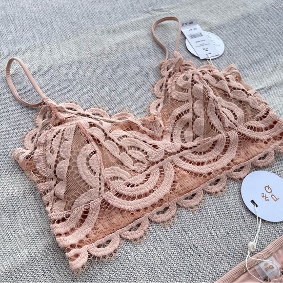 PilyQ lace bikini set NEW - Picture 4 of 14